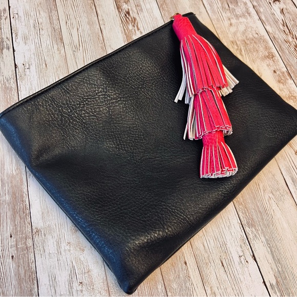 Black zip clutch w/ pink tassel NWOT - Picture 8 of 10